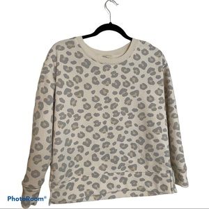 Dittos Women’s Size M Crewneck Cheetah Sweatshirt